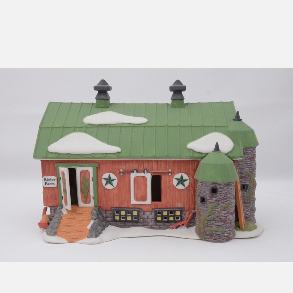 Department 56 Pennsylvania Dutch Barnhouse illuminated village set